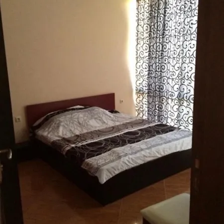 Apartment большой апартамент с 2 спальнями и 1 гостиной на 7 человек в комплексе “helios”